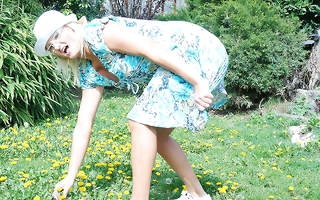 Naughty blonde housewife playing in the brush garden
